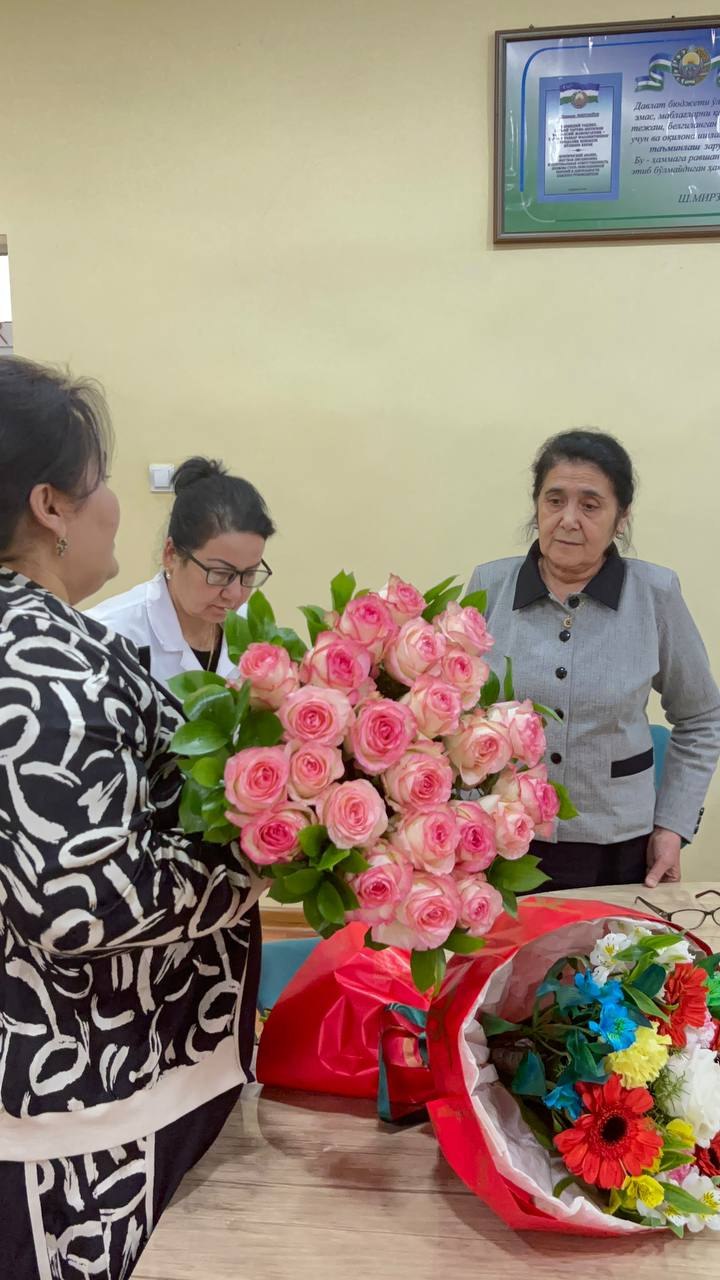 Filialimiz faxri,jonkuyari,"Hamshiralar onasi" Ismailova Sharofat Musaevna sizga katta rahmat.Filialimiz uchun sidqi dildan mehnat qildingiz.Sizga sogʻliq ,salomatlik,oilaviy xotirjamlik tilaymiz.Filial jamoasi!
